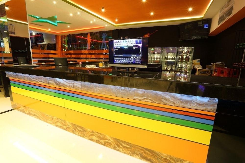 Miyana Hotel Medan Eksteriør billede