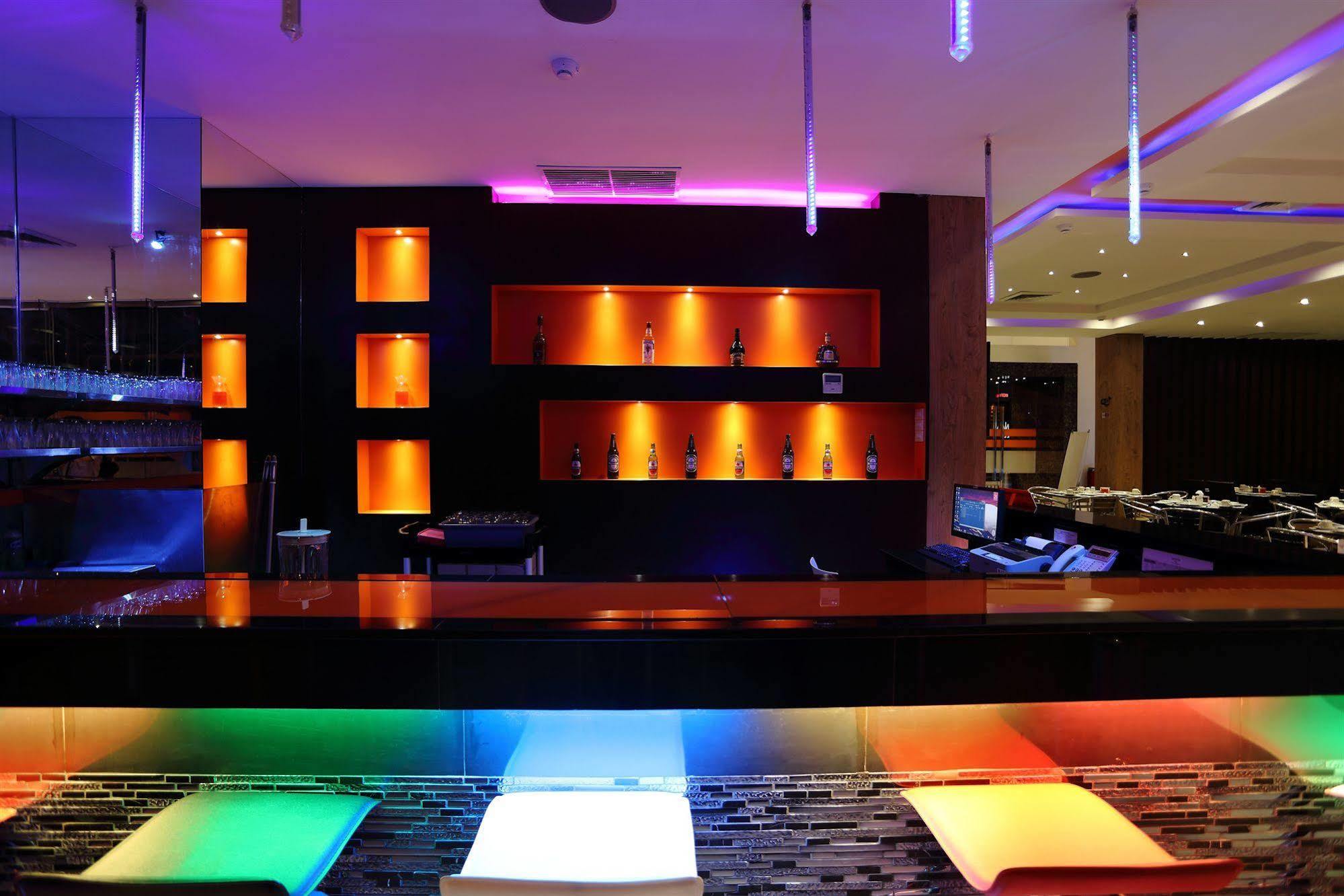Miyana Hotel Medan Eksteriør billede